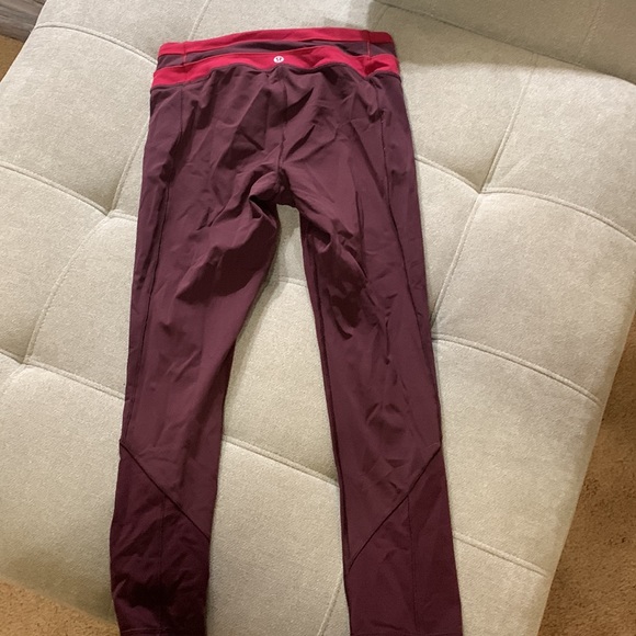 Lululemon pants size 4 - Picture 4 of 4